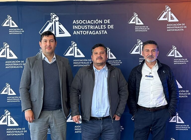 ISAR participó con éxito en el Encuentro Nacional de Proveedores Mineros Santiago 2026